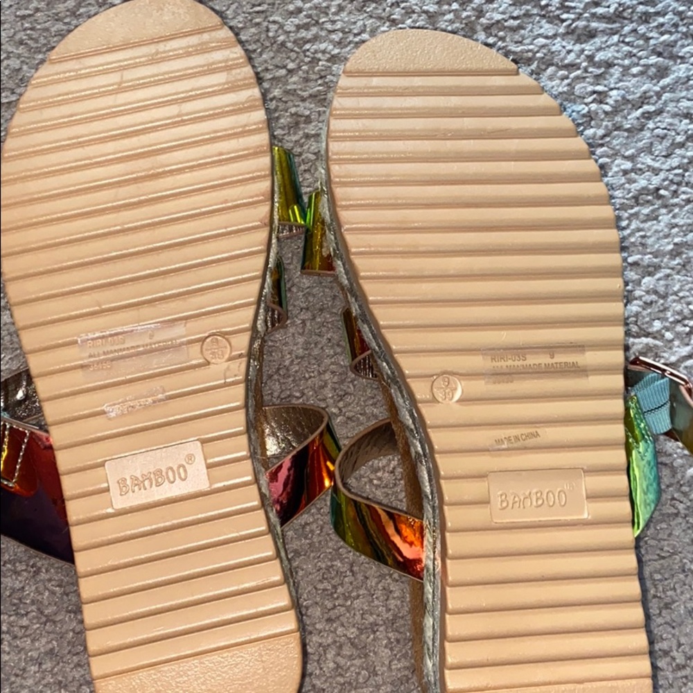 Sandals - Picture 2 of 3